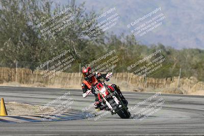 media/Dec-01-2025-Moto Forza (Mon) [[2daa91e15f]]/3-Beginner Group/Session 3 (Turn 3)/